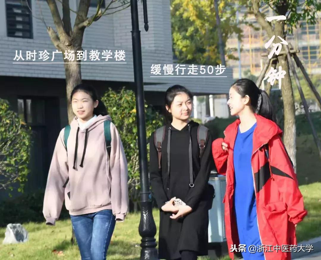 仰取俯拾的释义,仰取俯拾的解释