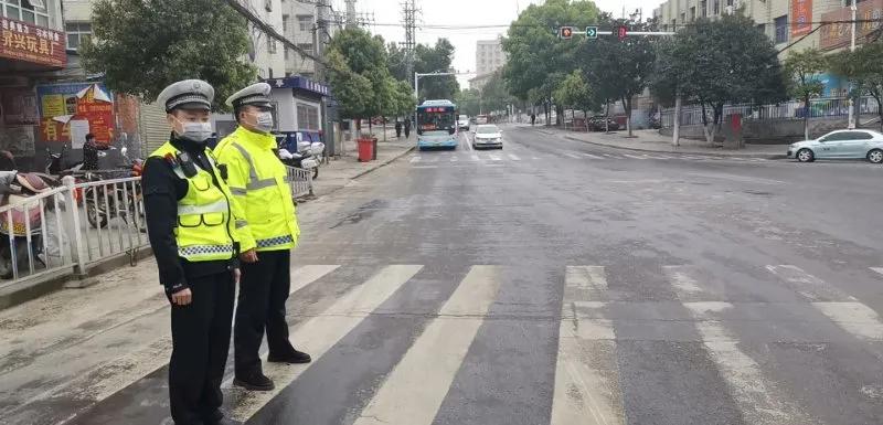 基层派出所强化清明节安保,县公安机关做好清明节安保工作