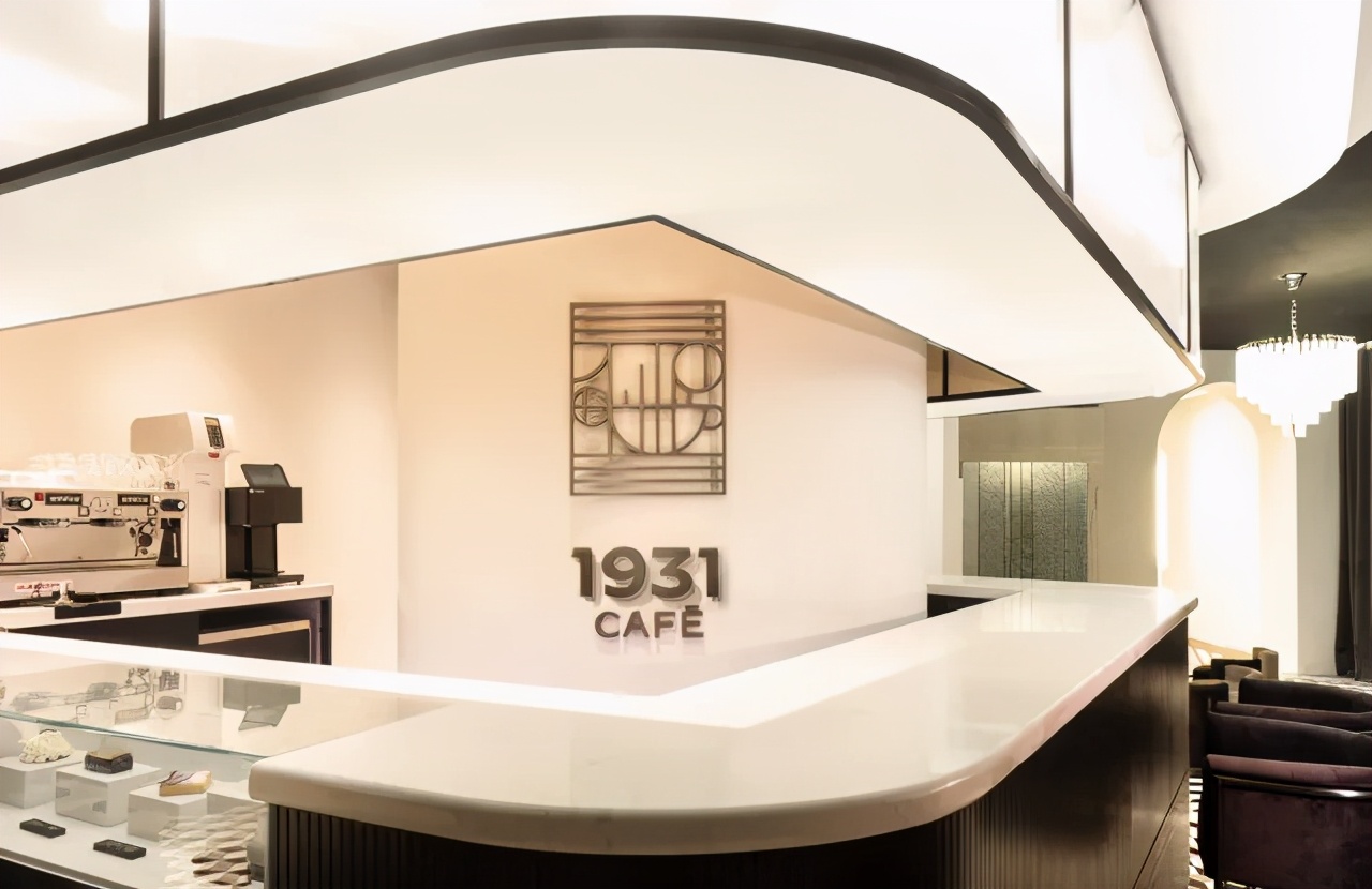 美邦服饰转让股权套现近2亿还债；Valentino去年净亏逾1.2亿欧元