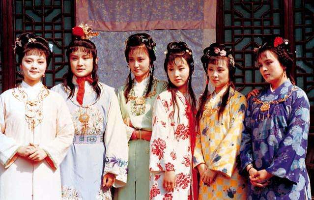 金陵十二钗黛玉与宝钗为什么并列,红楼梦金陵十二钗中林黛玉