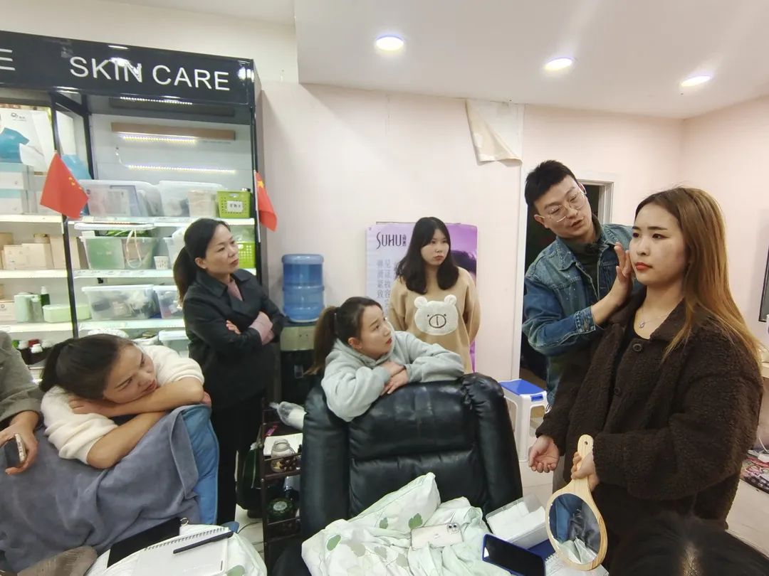 cb美妆品牌,cb美妆旗舰店