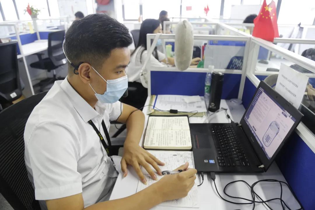 「我爱你，纳杰」一群人一件事一条心