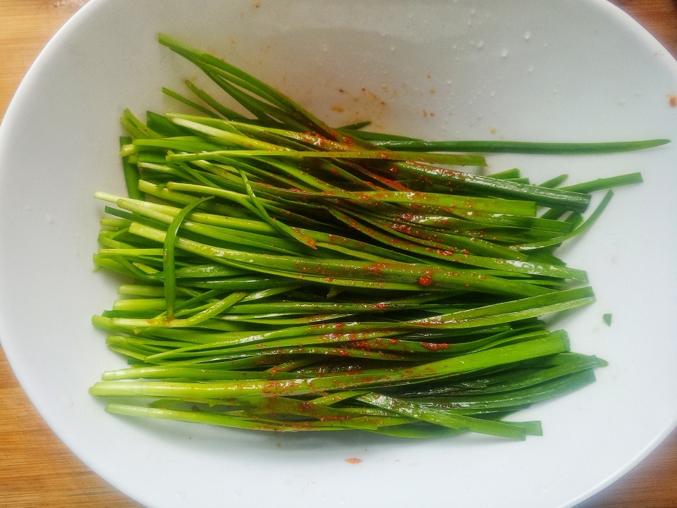 烤韭菜怎么烤才好吃,烤韭菜需要什么调料空气炸锅