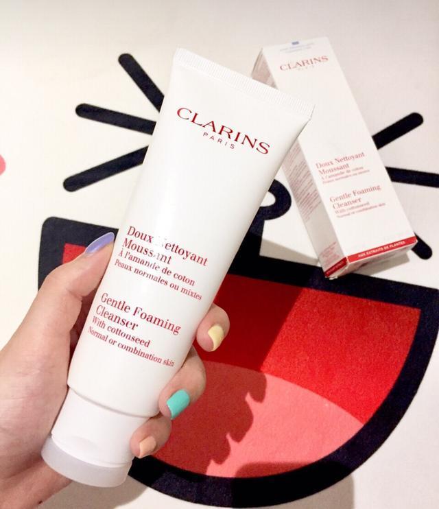 既能去黑头又能美白的洗面奶,最近很火的洗面奶真的有效果吗