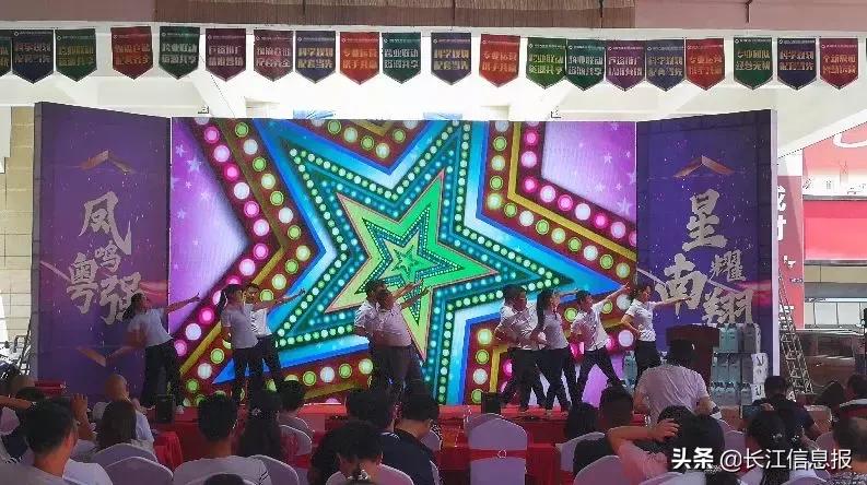 看明星、观舞狮、得实惠，岳阳这里的采购节真精彩