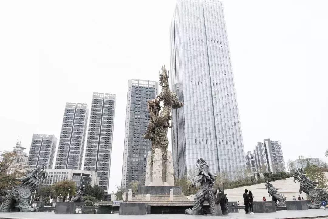 龙岗中心城壹号仓,光明和龙岗中心城