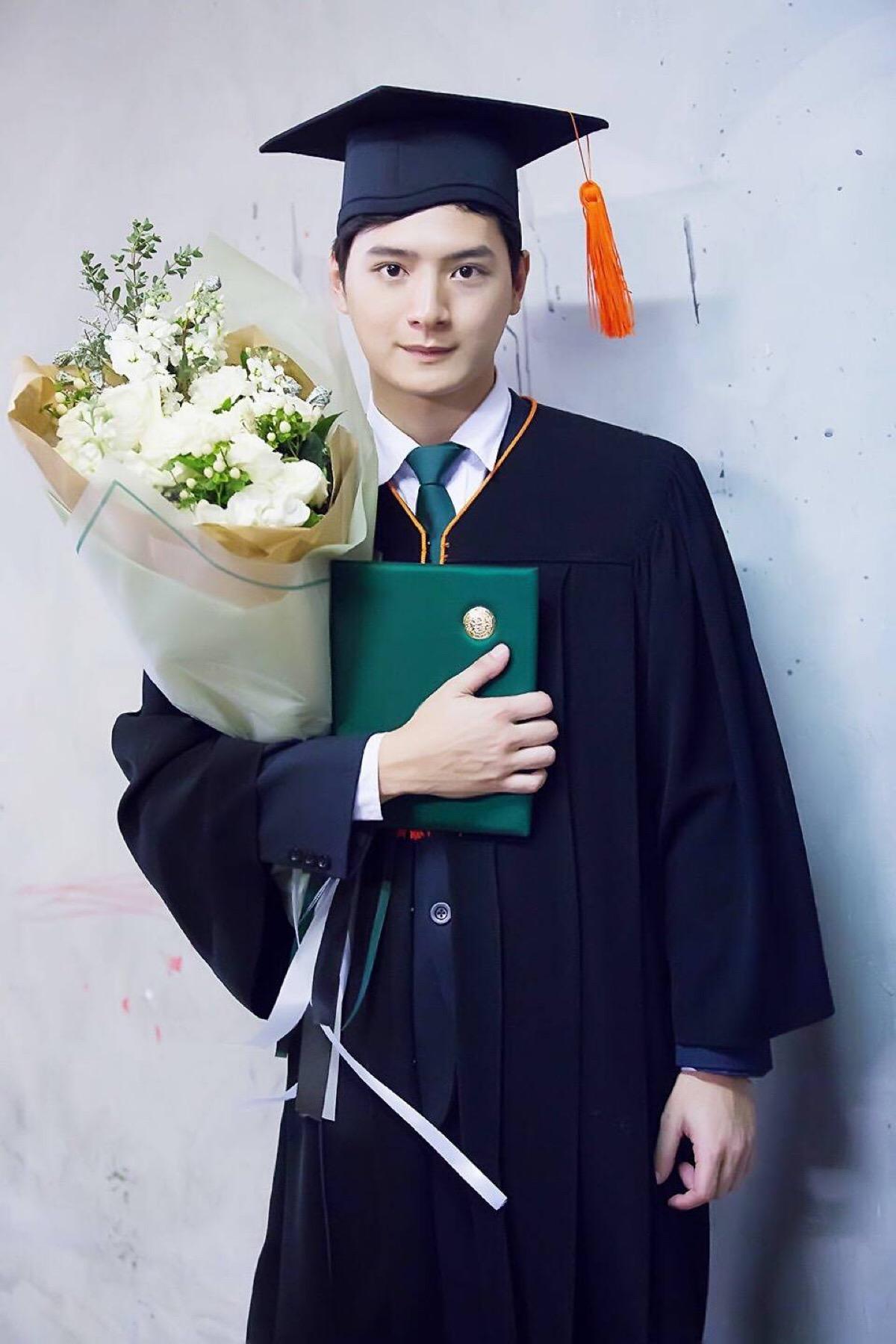 盘点他泰小可爱们的学士照：各个学霸努力又优秀