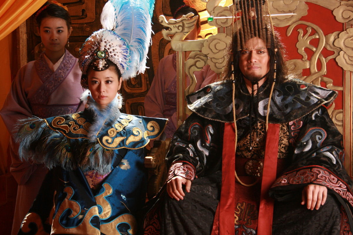 关于古代女子红颜祸水的成语,形容女人红颜祸水的成语