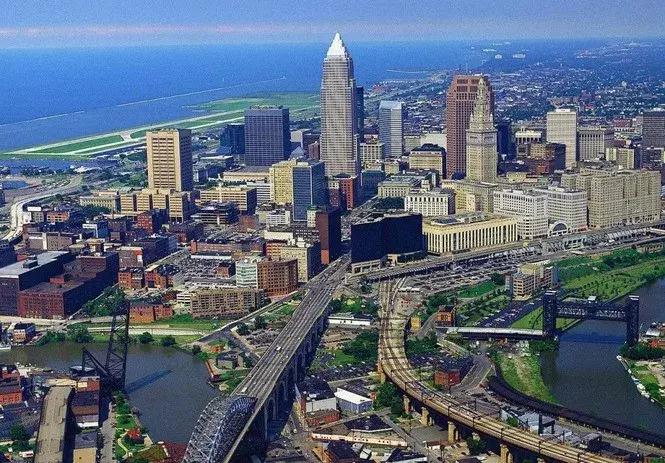 这所Top50大学，不要小文书，不要申请费，太幸福了吧！