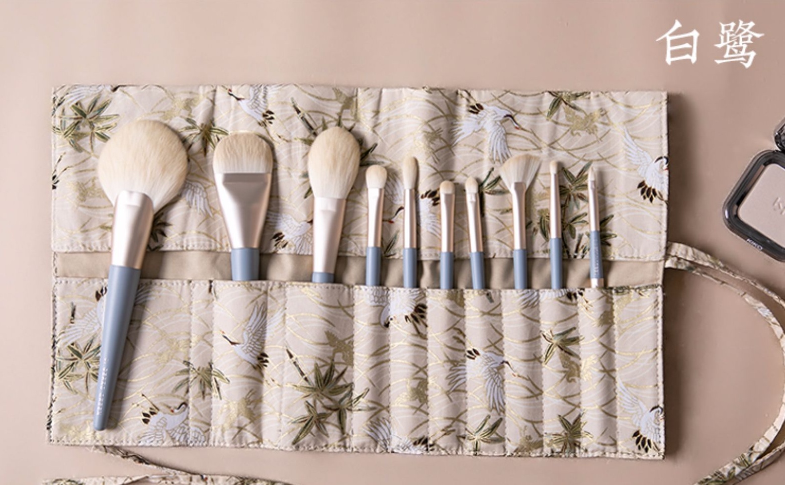 别再用手上妆了，这5套平价好用的化妆刷，送给精致的女孩们