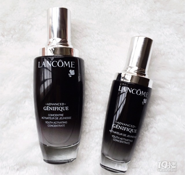 修复皮肤护肤精华推荐,精华有哪一款可以抗老美白的效果