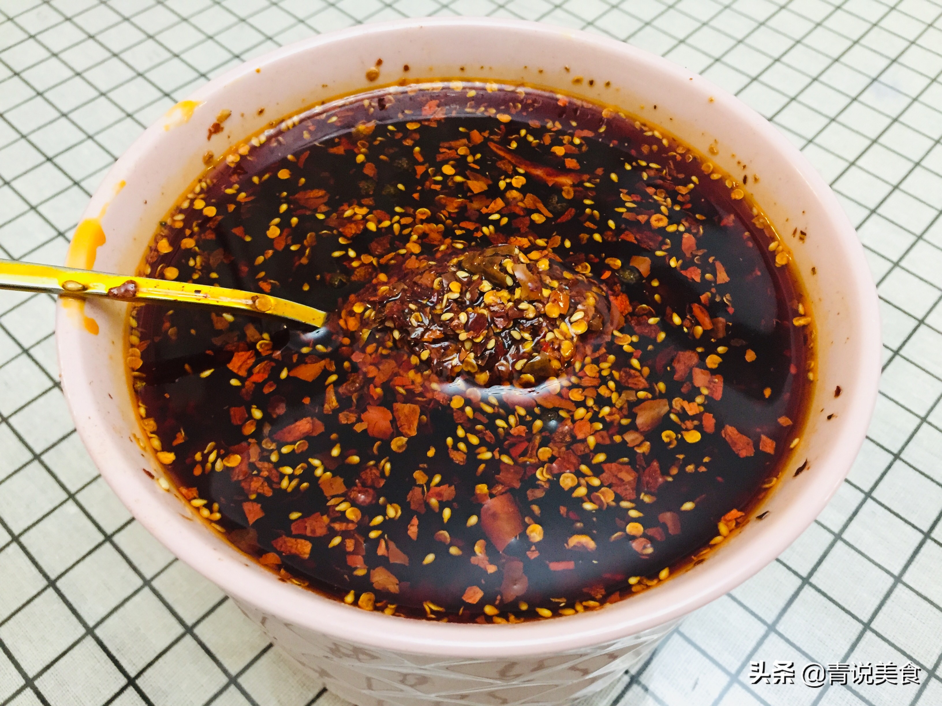 怎样做红油辣子更香,红油辣子怎么做才红