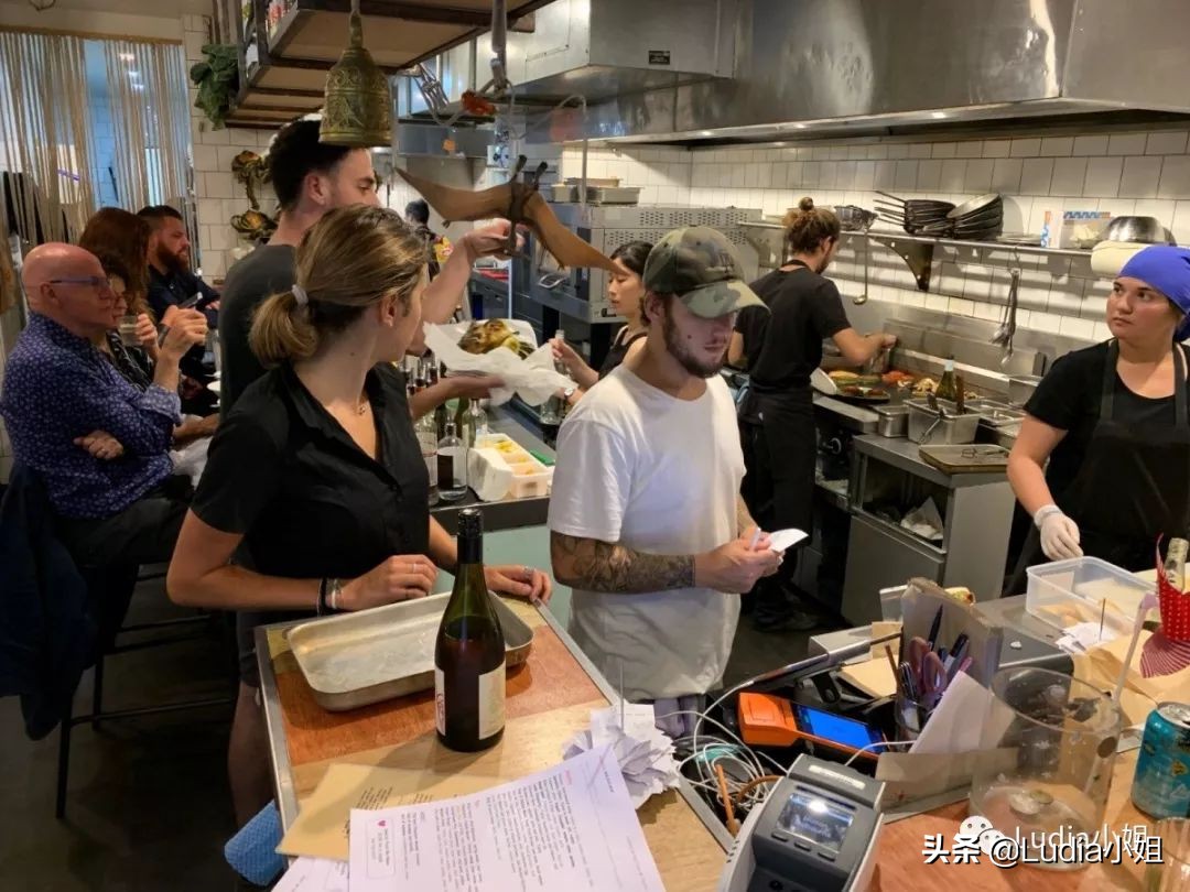 墨尔本伯克街附近美食,澳大利亚墨尔本餐厅美食