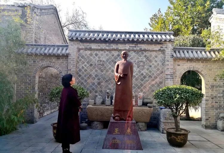 漫随天外云卷云舒免费,漫随天外云卷云舒抖音