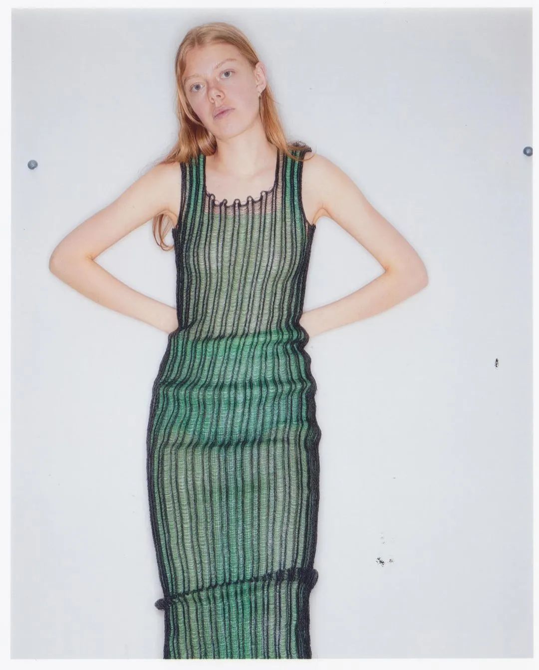 为什么卡戴珊喜欢穿皮衣,卡戴珊紧身衣对身体有危害吗