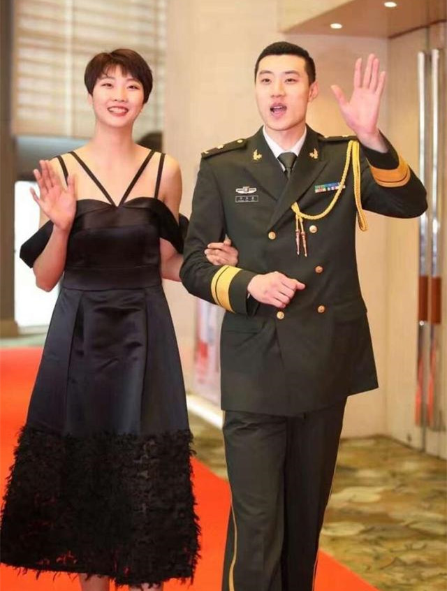 袁心玥身高1米99,1.99米袁心玥最萌身高差