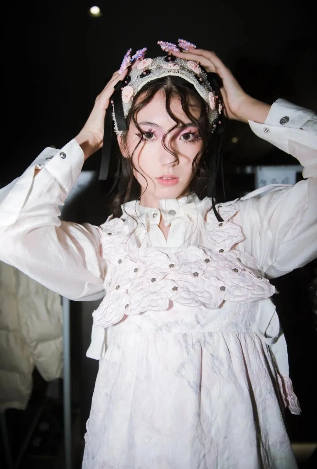 momonary涔愮敽鑱斿悕,涔愮敽灏忎釜瀛愮増