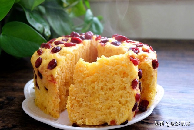 早餐奶香南瓜蒸糕,家常蒸南瓜发糕