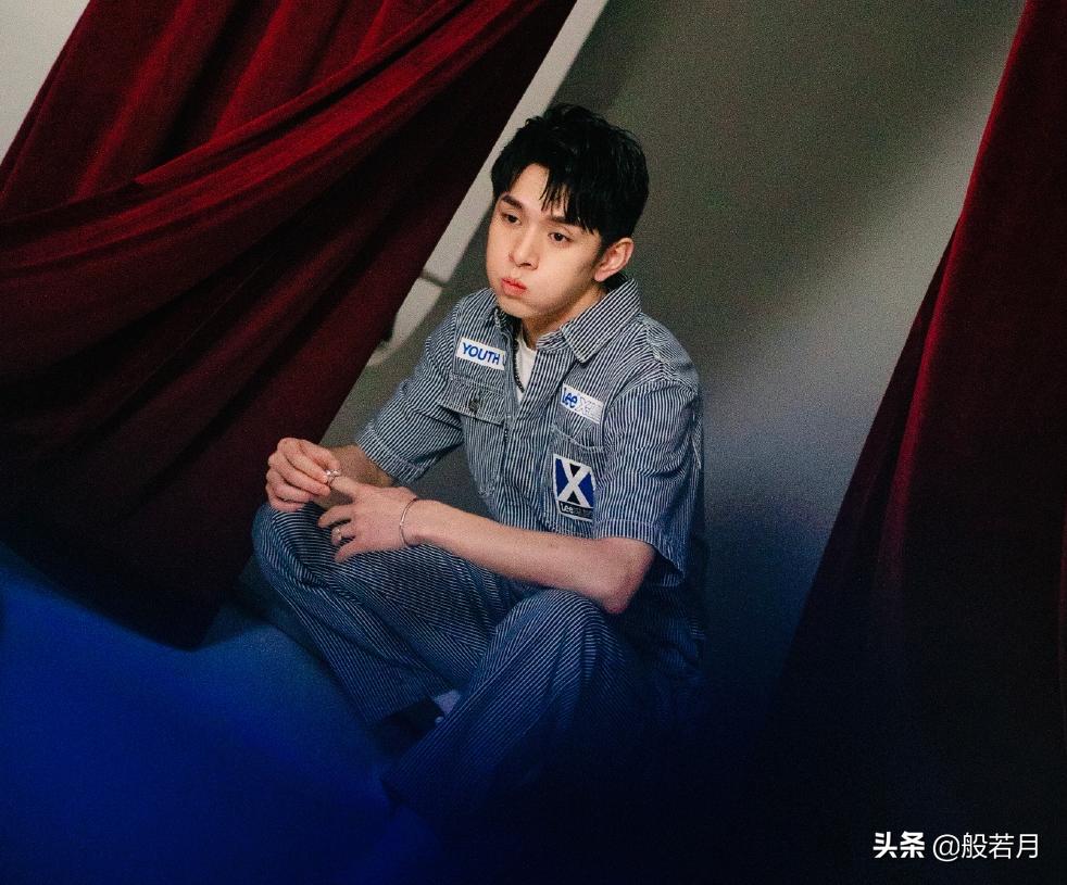 李佳琦其实一直在种草珠宝,你们有发现吗?