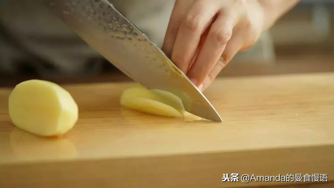 「曼达干货馆」你真的会切菜吗？赠你一本实用刀工秘籍（上篇）