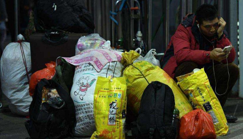 什么蛇皮袋出名,蛇皮袋的历史起源是什么