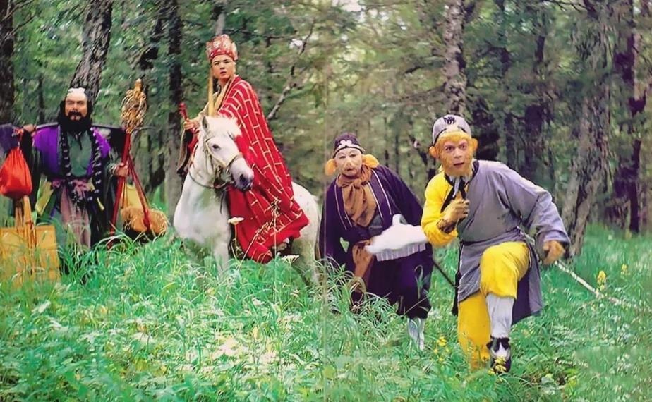 她是观音的长辈，百毒不侵，比如来还厉害