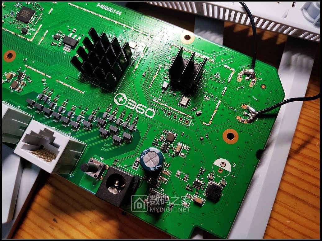 360安全盾t5g路由器评测,360v5s路由器与v5s加强版对比评测