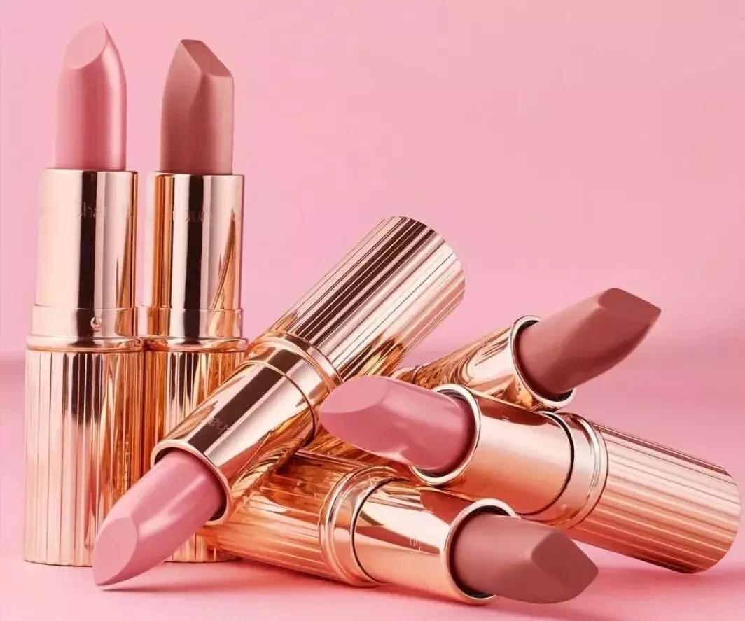 谢娜口红,朋友请听好谢娜脸上的口红牌子