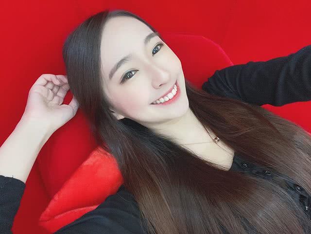 罗志祥和周扬青现在回应合影,罗志祥力挺女团参加演唱会