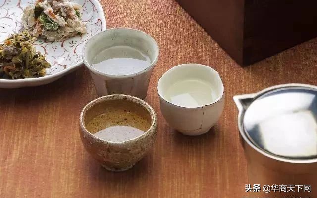 2000一瓶茅台买来值得吗,茅台卖断货的是哪一款