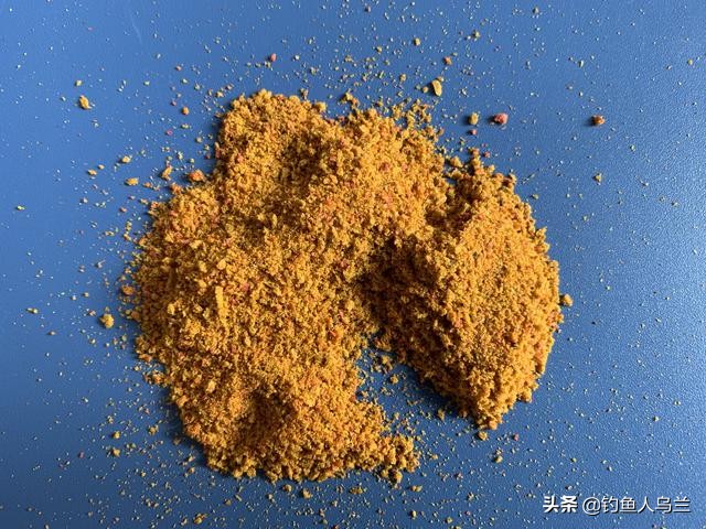 野钓饵料加鱼腥素,野钓饵料添加小黄面