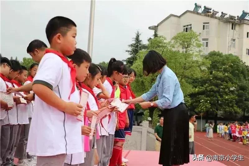 第十届锦江杯中小学足球联赛,市青少年足球联赛落幕