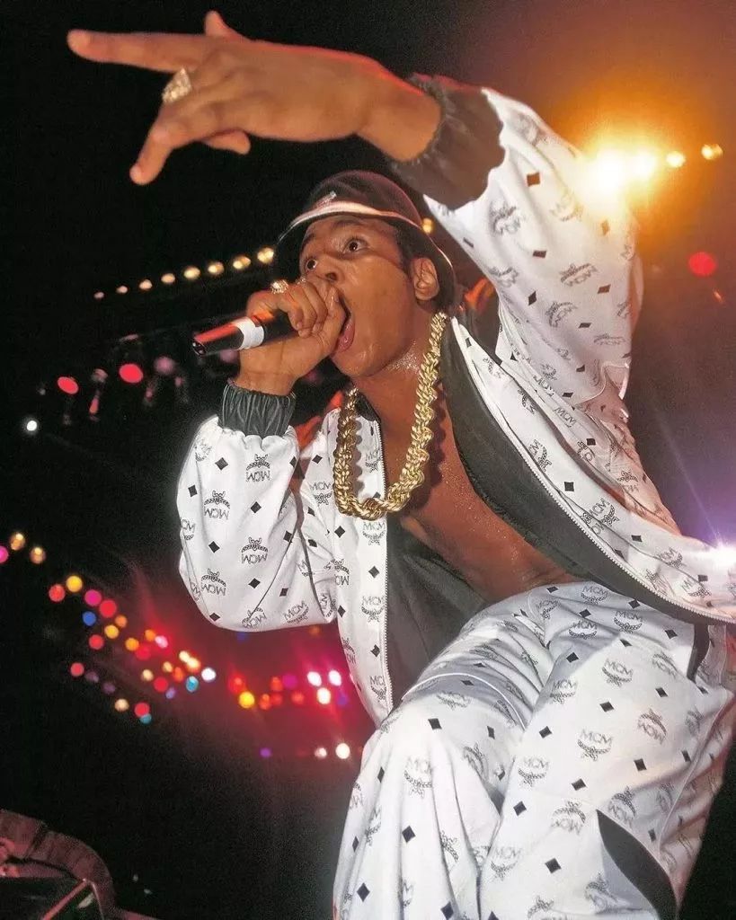 mcm为什么有的深有的浅,mc为什么喜欢奚梦瑶