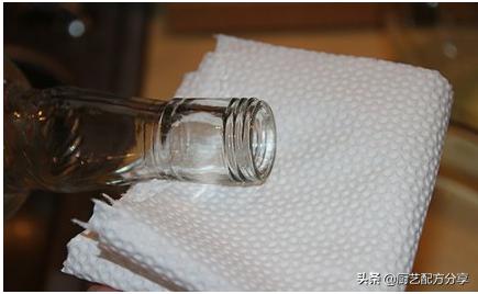 家庭腌咸鸭蛋最简单的做法,在家腌咸鸭蛋家常做法