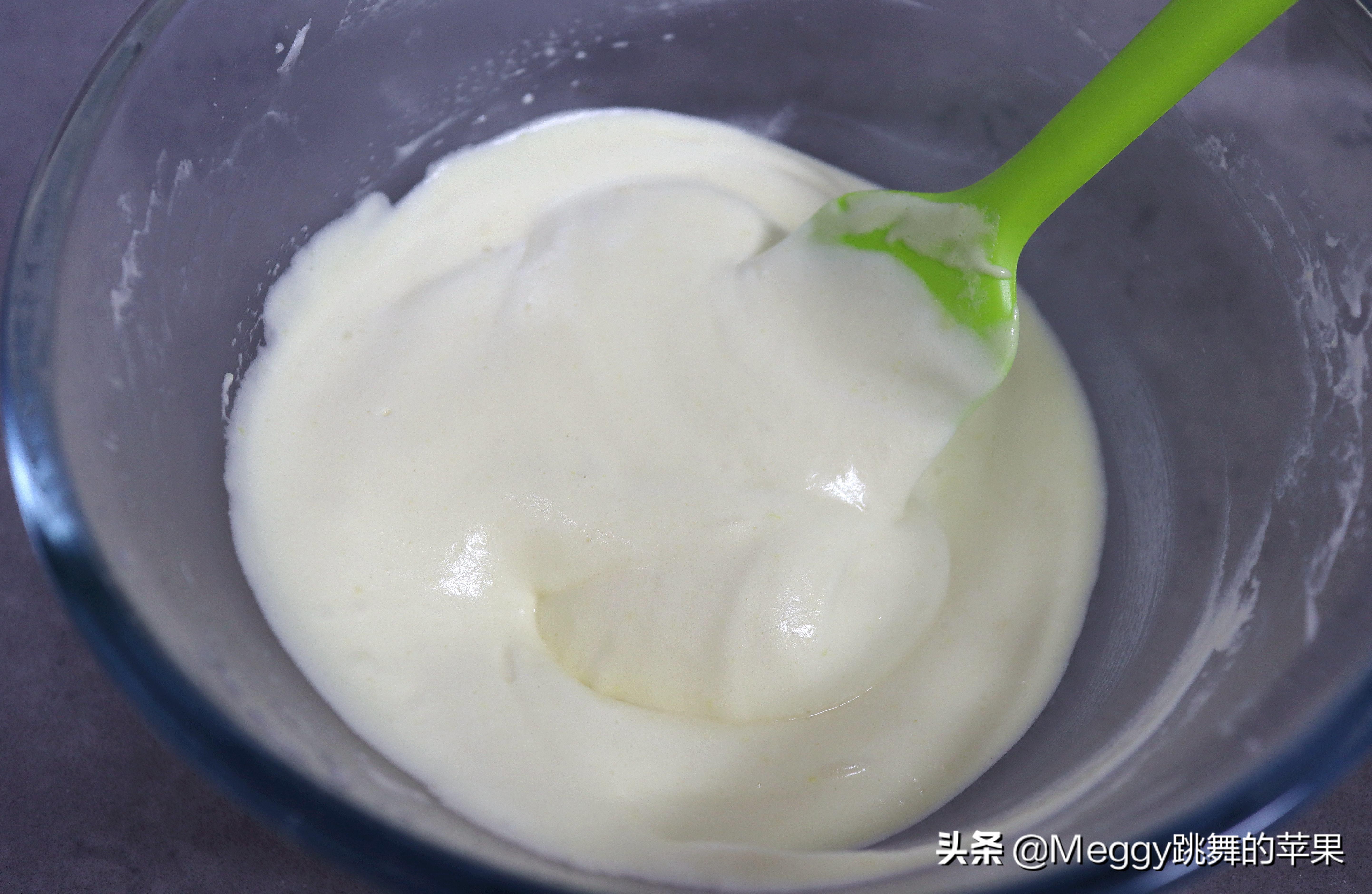 杯子蛋糕不塌不回缩的配方,如何让杯子蛋糕蓬松柔软不塌