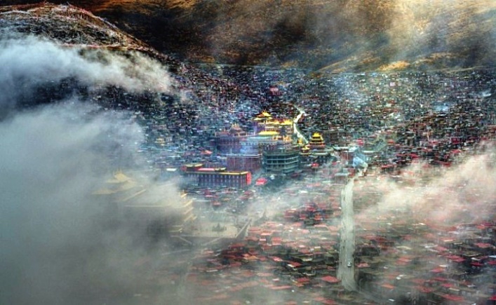 这个冬天去一趟色达,把2020年的不如意,尽数放下