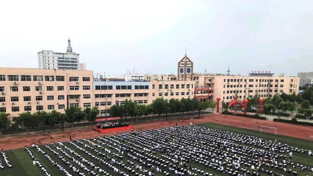 德州五中的简介,德州五中运动会