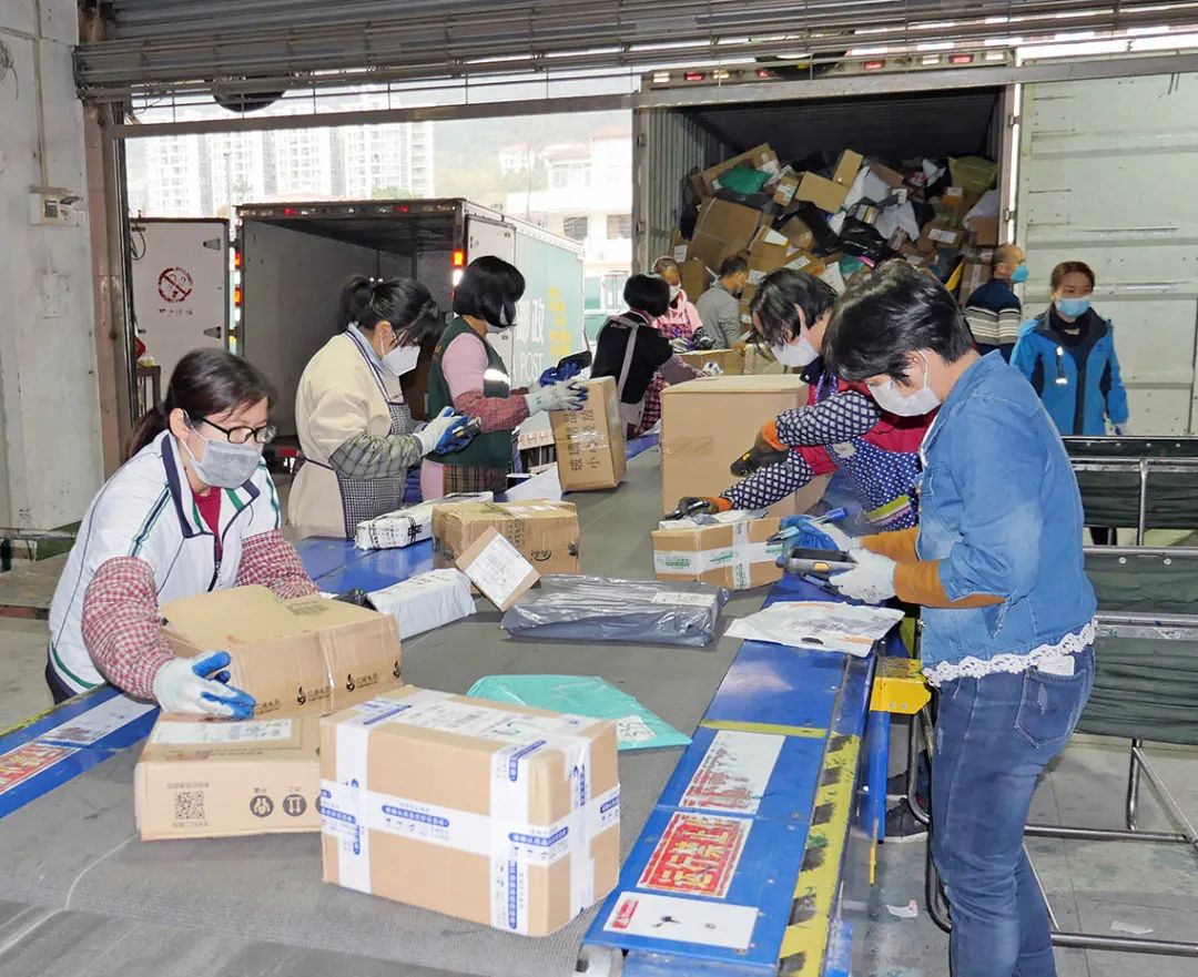 一年上亿件快递涌入肇庆！你的快递包装是怎么处理的？