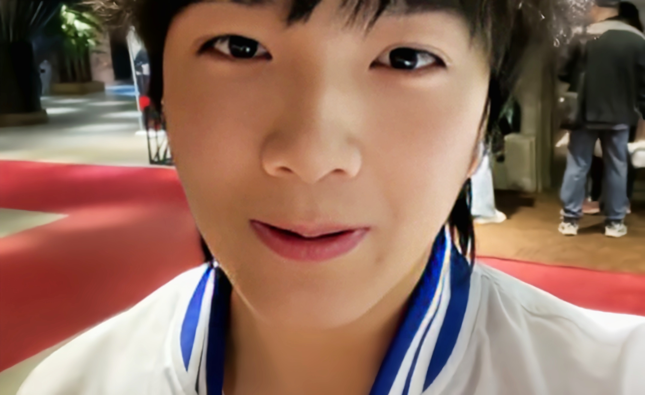 王者荣耀：玩得好就是挂？主播伤害太高遭举报，梦飞都圆不下去了