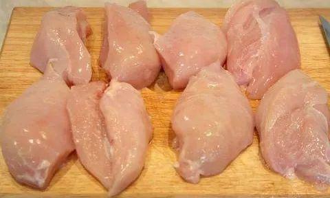 最便宜又最健康的猫咪零食,推荐给猫咪买的零食科普