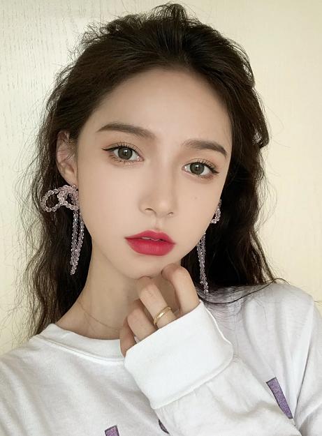 国货口红稚优泉,稚优泉和美康粉黛哪个口红不沾杯