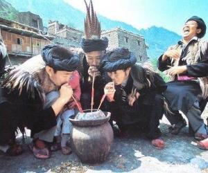少数民族喝酒礼俗,有趣的少数民族饮酒
