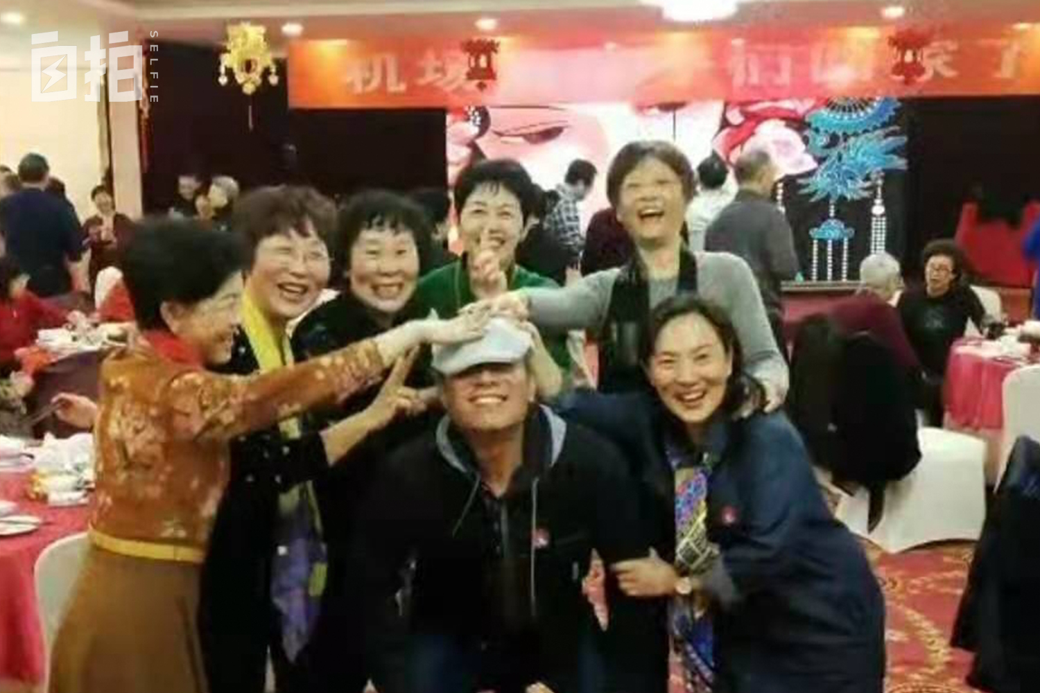 我在部队大院里长大,我是在部队大院长大的