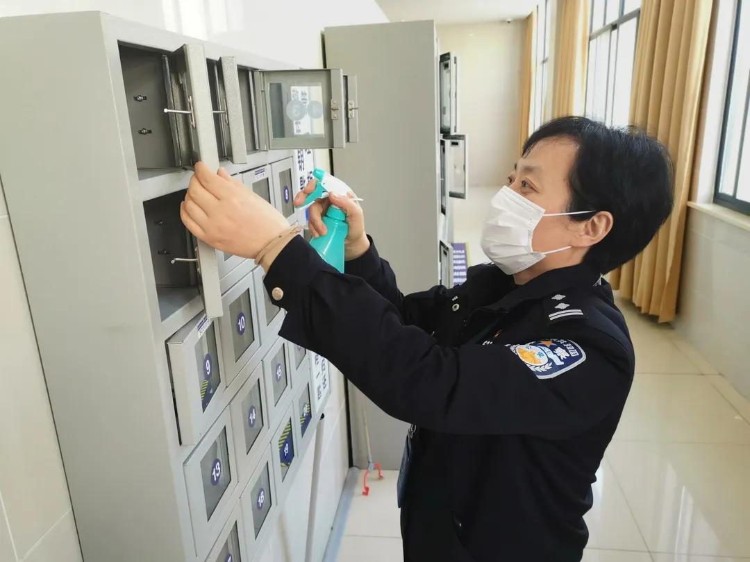 她们是金坛女神，不接受反驳