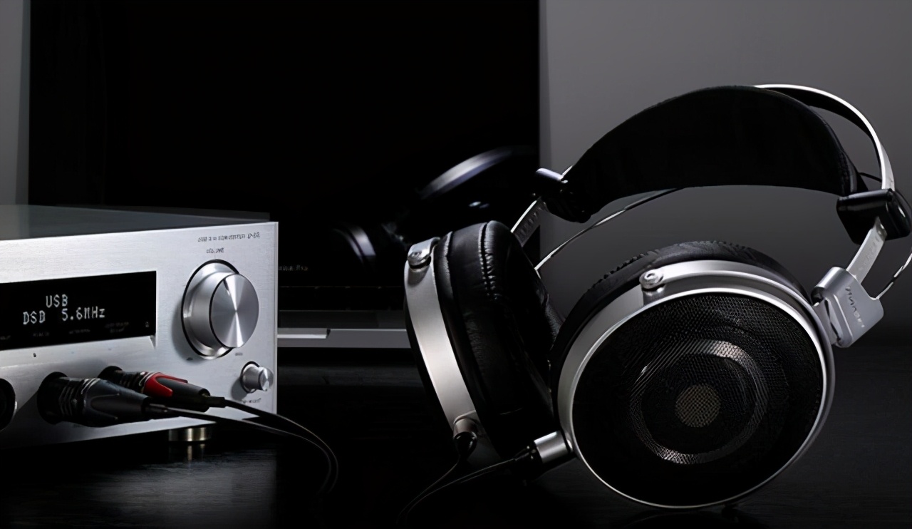 性价比最高的千元头戴式耳机推荐,直推最好推的头戴式耳机推荐