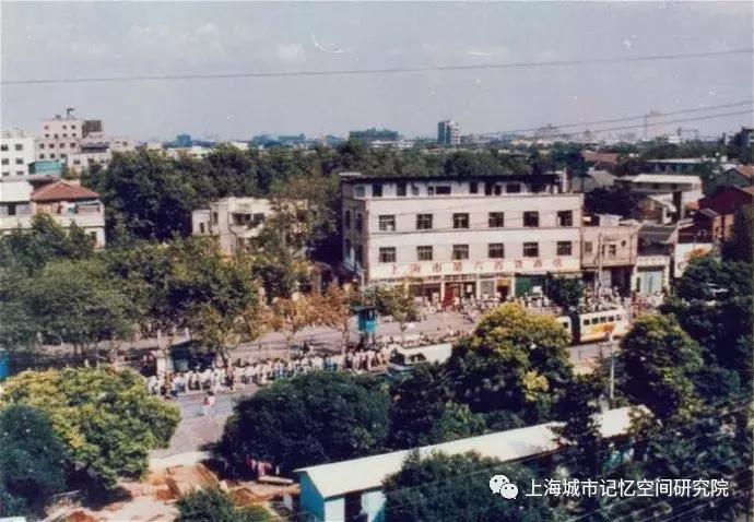 上海十大百货商店地址,上海的电话号码的开头是多少