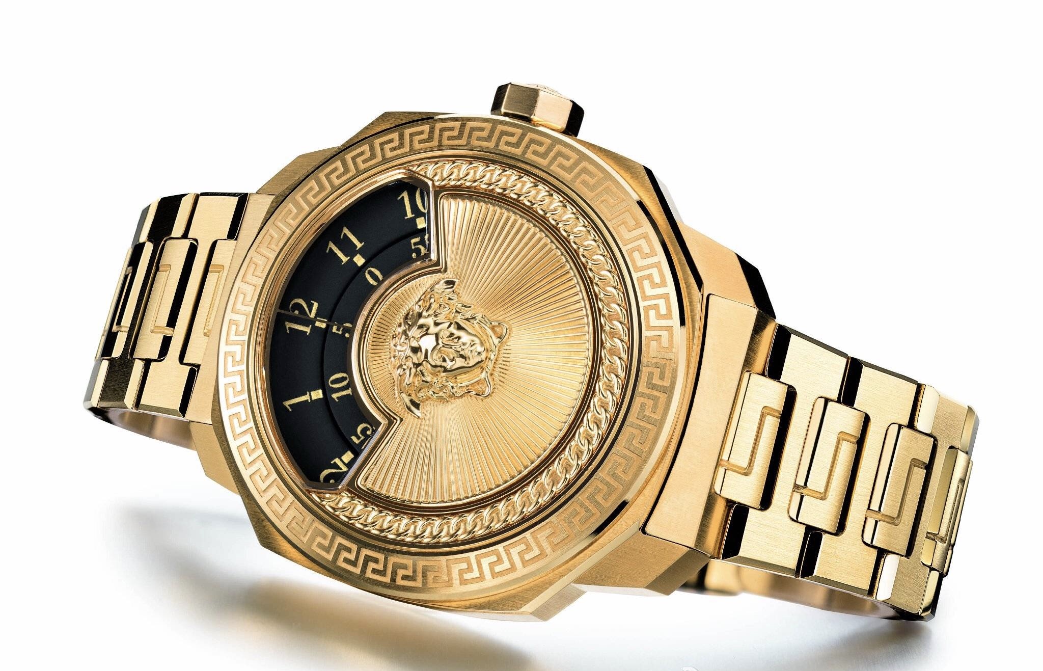 姚晨、许凯都爱范思哲手表，VERSACE范思哲是几线奢侈品牌？