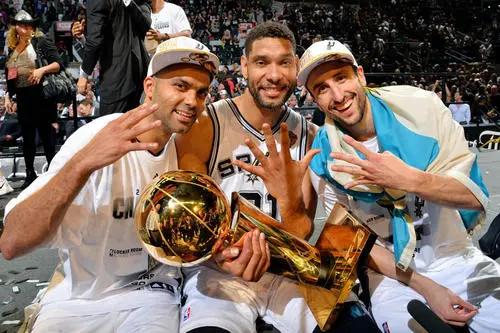 nba历史各个领域最强的球员邓肯,邓肯和乔丹最后一战视频