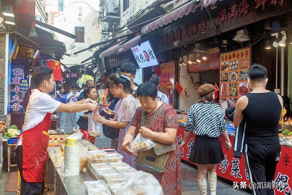 青岛美食一条街劈柴院,青岛劈柴院周围的美食