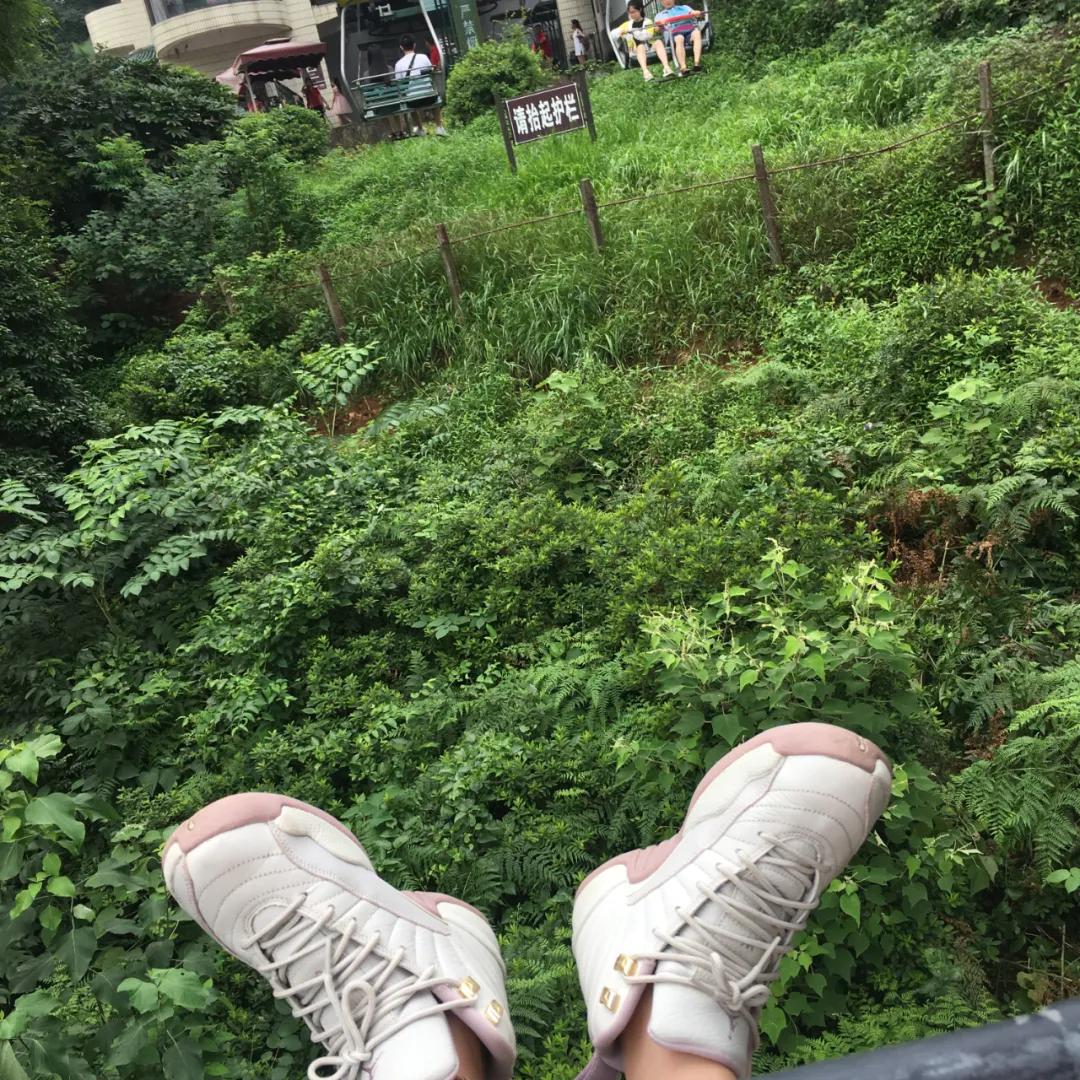 吹水鸭先知|一到考试同学们都纷纷穿起了Nike，懂得都懂